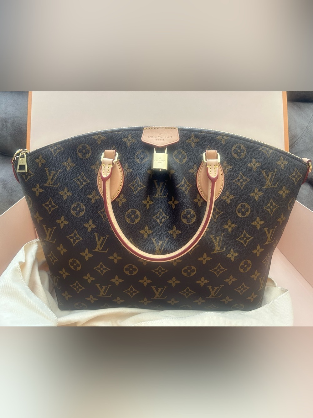 Louis Vuitton Monogram BOETIE MM. Never used